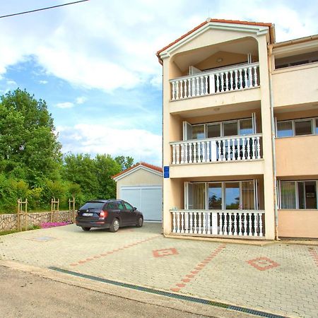 Apartments Ivica Krk Island 실로 외부 사진